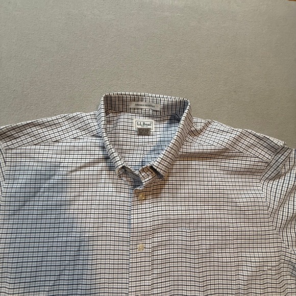 L.L. Bean Wrinkle-Resistant Short Sleeve Button-Down Shirt Men 17.5 Tall - Picture 2 of 9